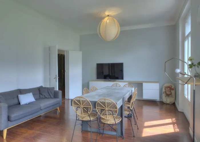 Appartement De Caractere Avenue Du Prado 4 Chambres