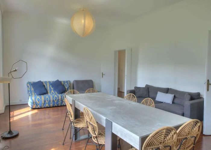 Appartement De Caractere Avenue Du Prado 4 Chambres
